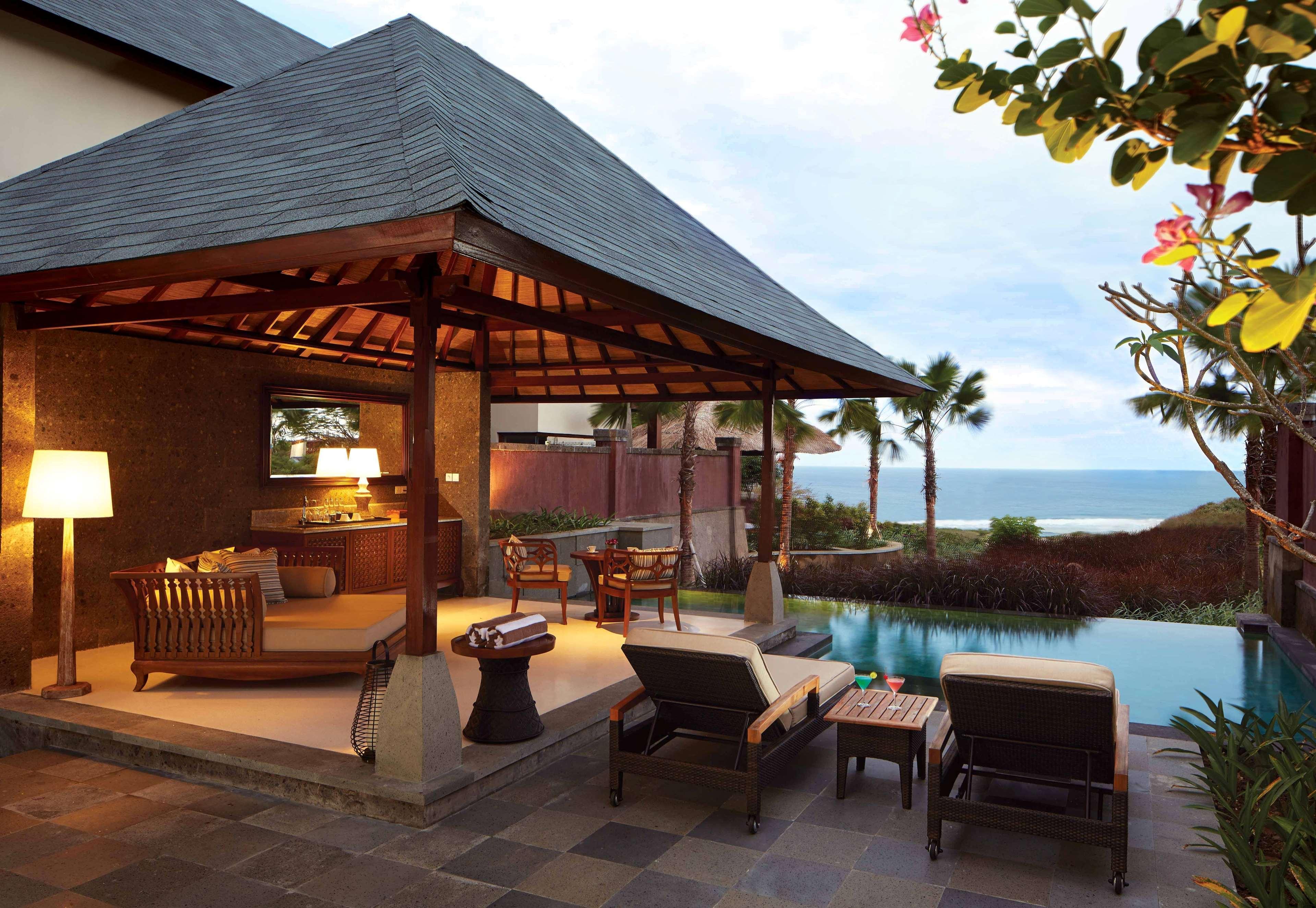 Hilton Bali Resort Nusa Dua  Exterior photo A villa at the resort
