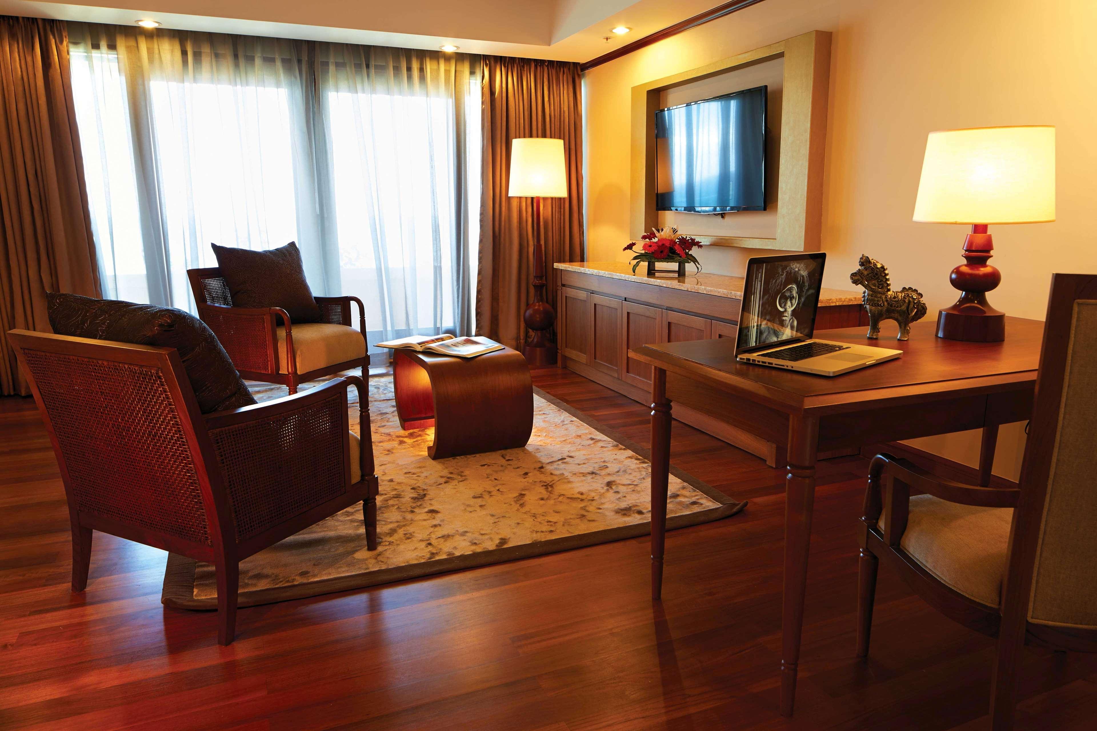 Hilton Bali Resort Nusa Dua  Exterior photo Living room of a suite at the Taj Bengal